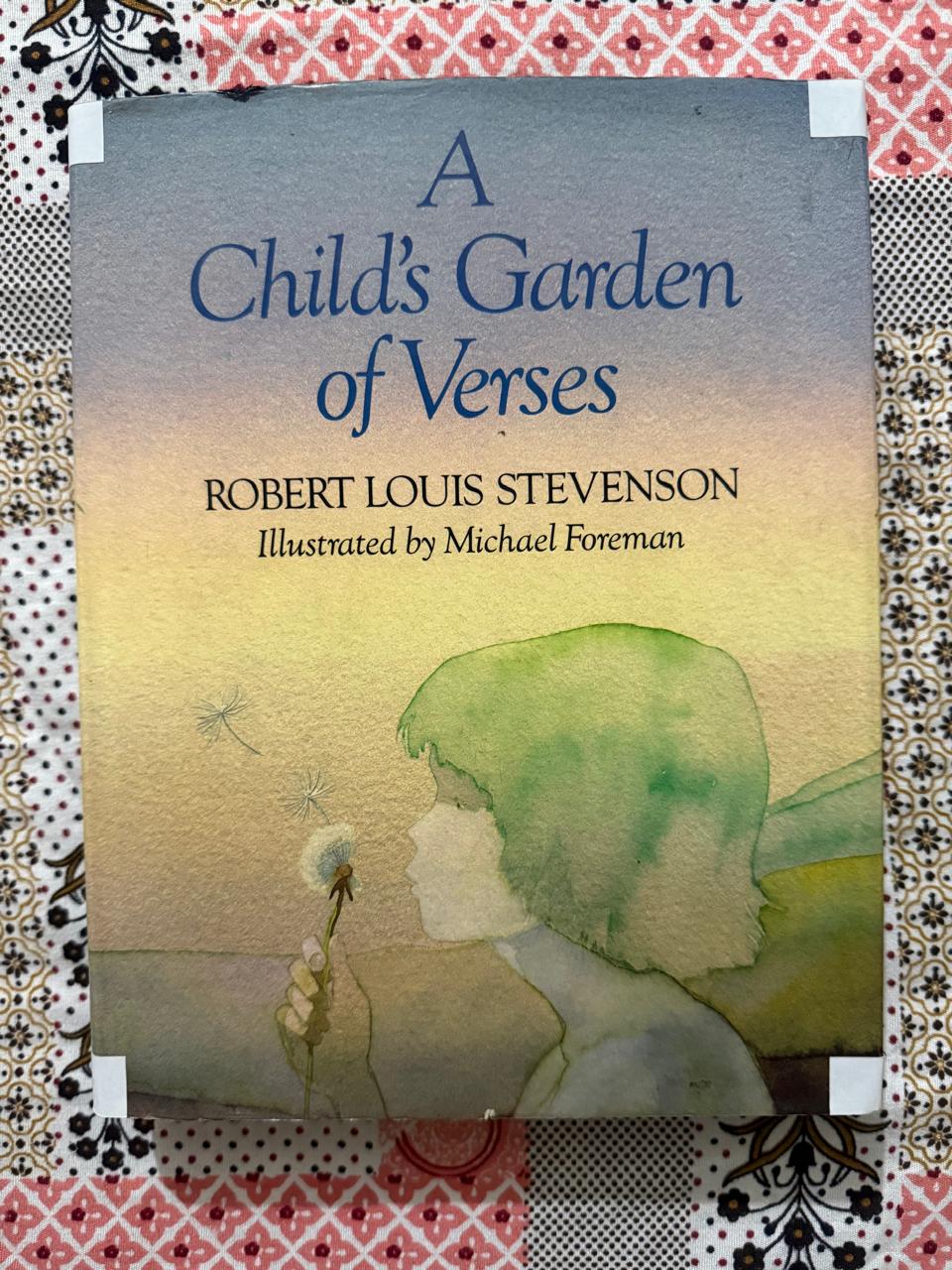 A Child's Garden of Verses (Vintage Hardcover)