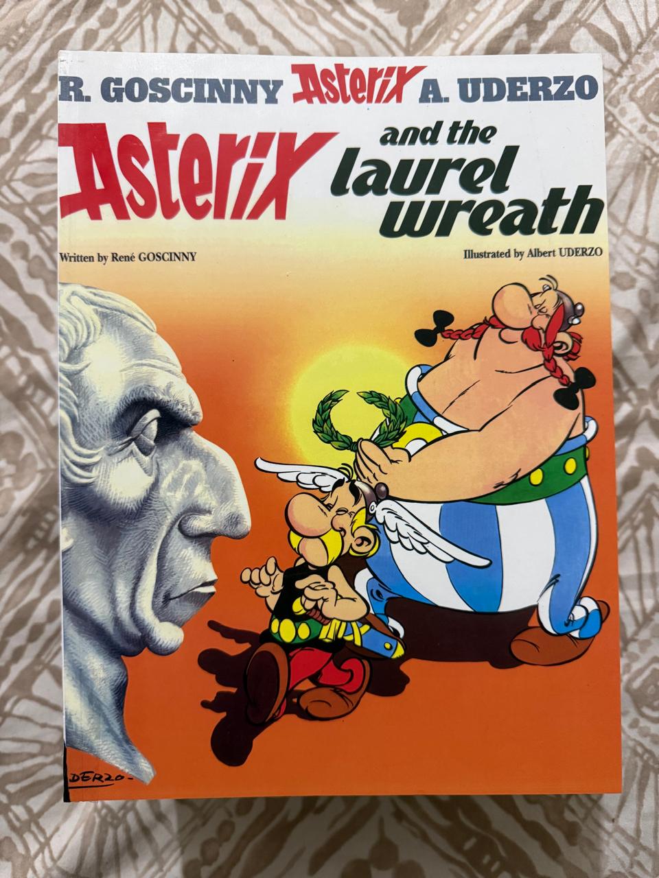 Asterix and The Laurel Wreath