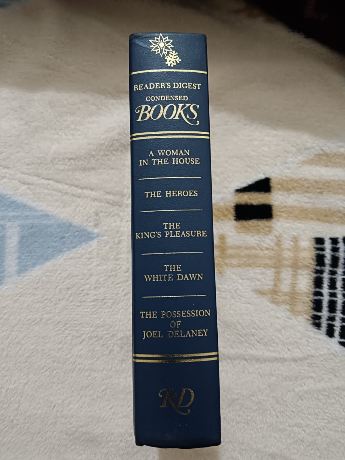 Reader's Digest Condensed Book (4 in 1)