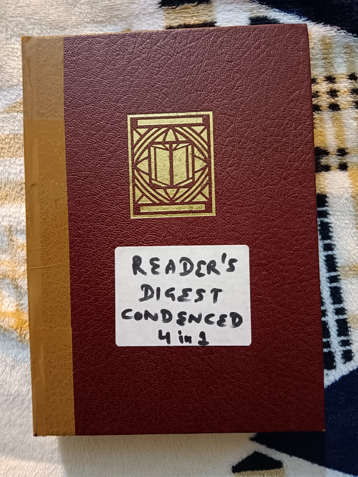 Reader's Digest Condensed Book (4 in 1)