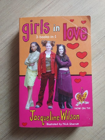 Used book GIRLS IN LOVE - JACQURLINE WILSON - 3 BOOKS IN 1