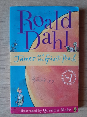 Used Book Roald Dahl - James And The Giant Peach