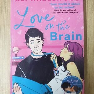 Second Hand Book Love on the Brain - Ali Hazelwood