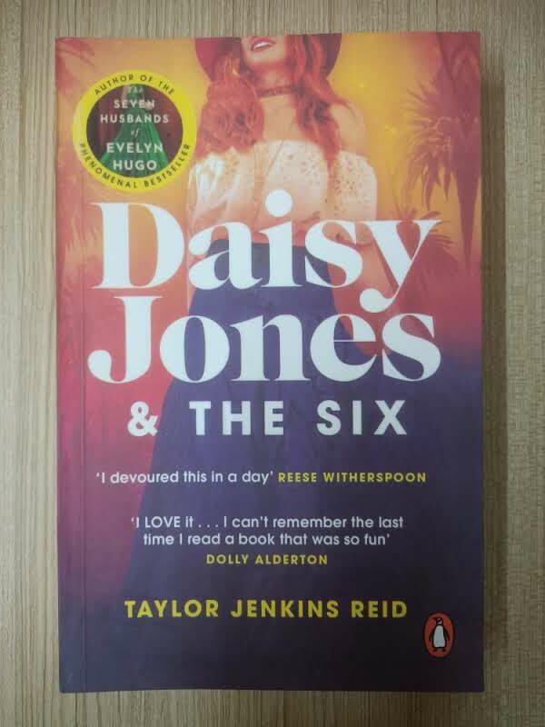 Second Hand Book Daisy Jones & The Six - Taylor Jenkins Reid