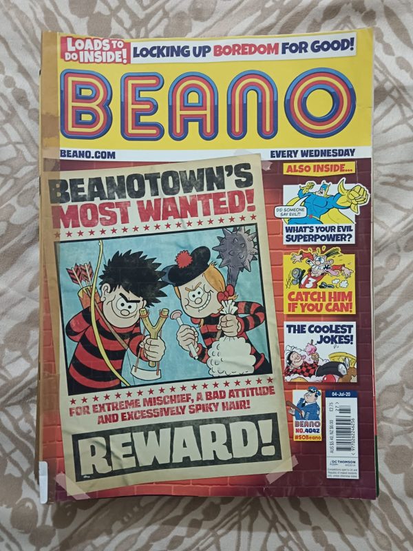 Second hand book - BEANO - Loads to do Inside - Leaving Boredom Behind - Every Wednesday