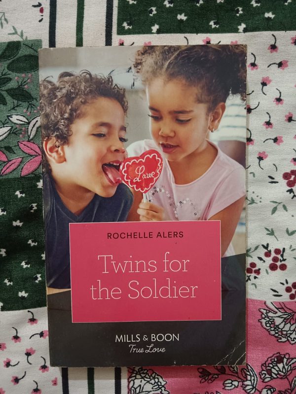 Used Book - Twins for the Soldier - Rochelle Alers - Mills & Boon - True Love Series
