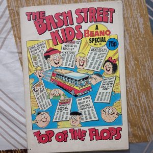 Second hand book - Dennis The Menace And Gnasher - A Menace At The Court of King Arfur - A Beano Special Vintage Comic