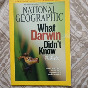 Second Hand Book - National Geographic - What Darwin Didn't Know - His First Clues Evolution Now - Escaping North Korea - Mustant Trail - Sicily's Mummies - Mount Washington