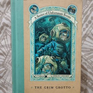 Used Book - A Series of Unfortunate Events - The Grim Grotto - Lemony Snicket - Illustrations by Brett Helquist - Harper Collins