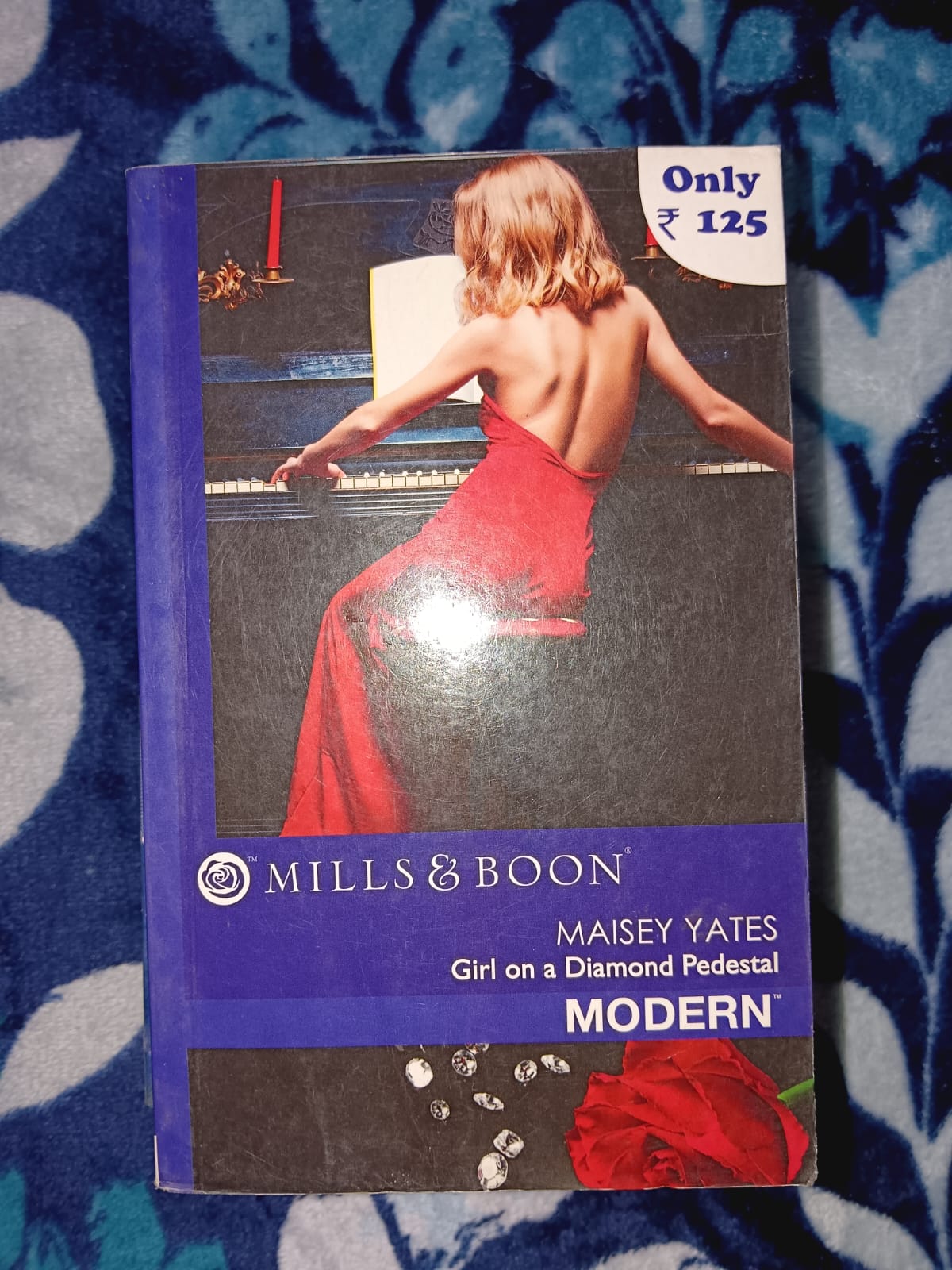 Used Book - Girls on a Diamond Pedestal - Maisey Yates - Mills & Boon - Modern Romance - Harlequin