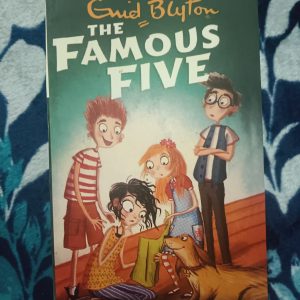 Used Book - Enid Blyton - The Famous Five - Five On A Secret Trail
