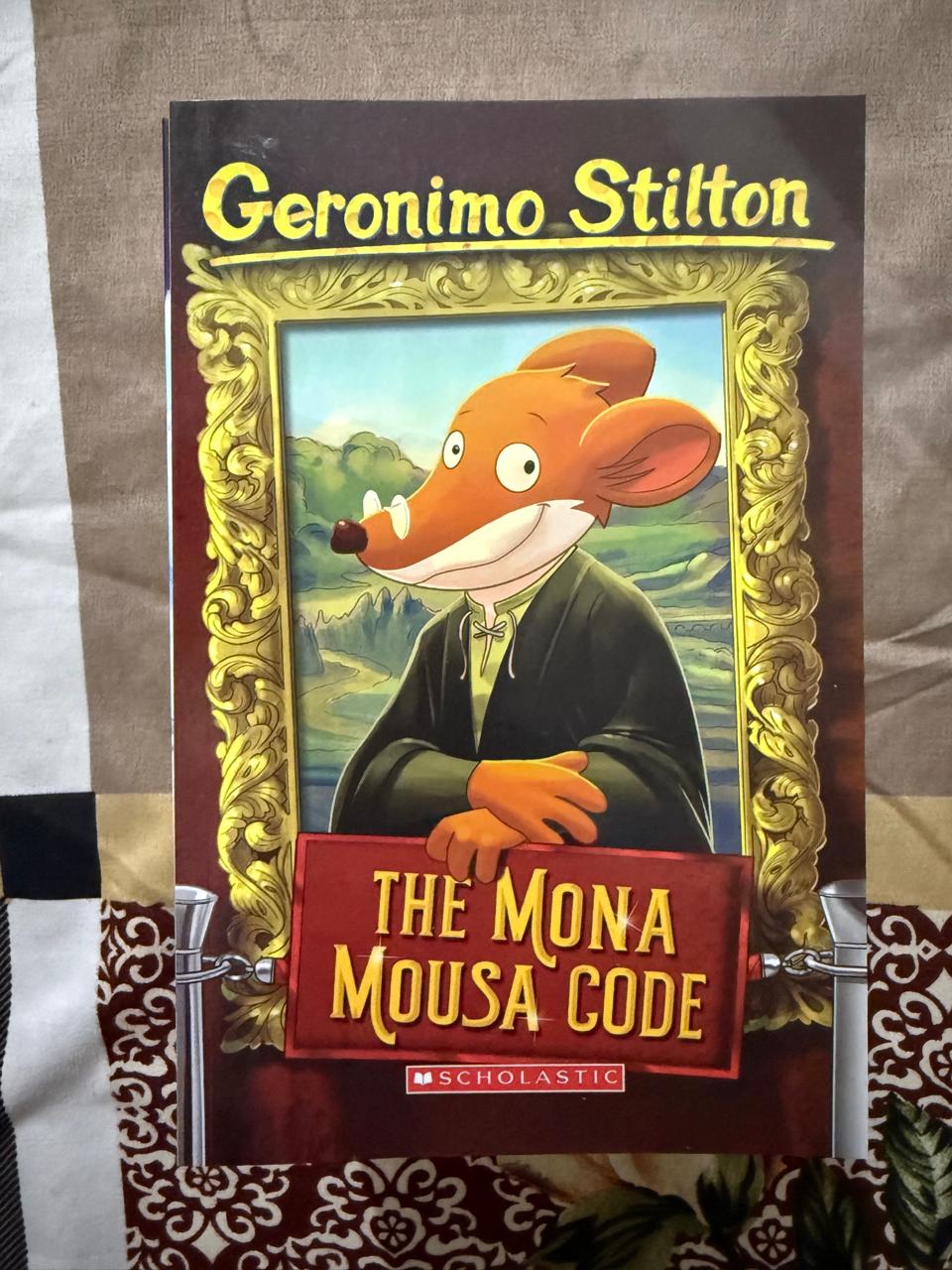Second Hand Book - Geronimo Stilton - The Mona Mousa Code - Scholastic - The Adventurous Universe of Mischievous Mouse Island
