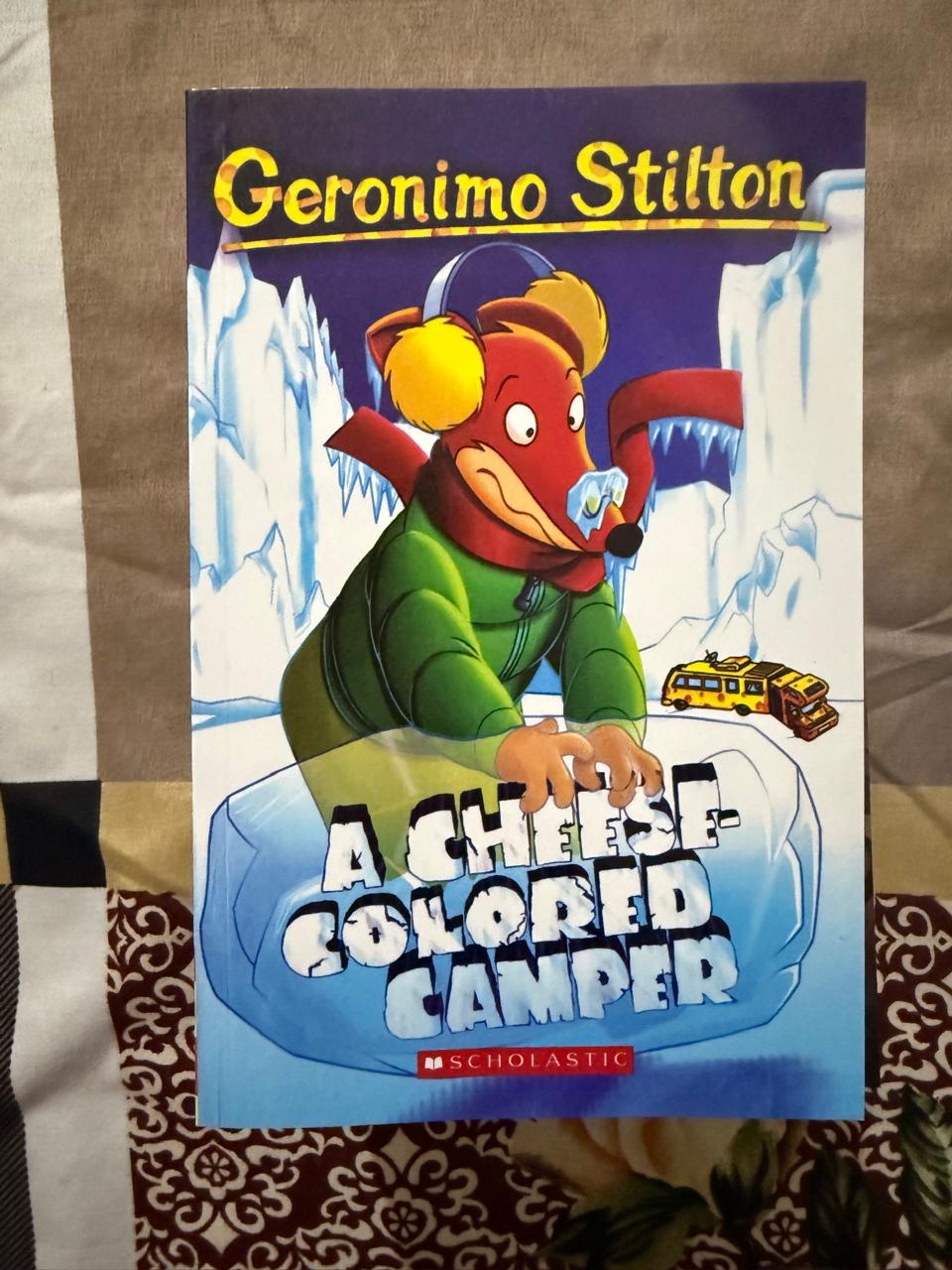 Second Hand Book - Geronimo Stilton - A Cheese Colored Camper - Scholastic - The Adventurous Universe of Mischievous Mouse Island
