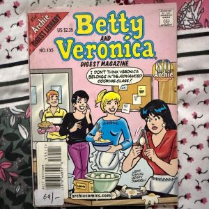 Second hand Book - Betty & Veronica - Digest Magazine - Betty & Veronica Digest Magazine is a dazzling celebration of comic book fiction’s most iconic best-friend duo. Balancing high-fashion rivalries and heartfelt loyalty, their Riverdale misadventures are packed with timeless charm, wit, and romantic drama. It is a brilliant, pocket-sized classic that guarantees pure, feel-good entertainment on every page.