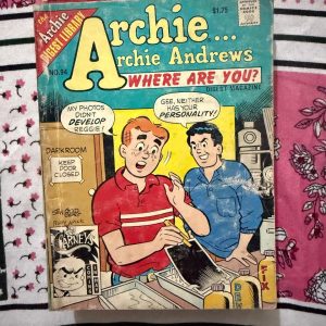 Second hand Book - Archie Andrews Where Are You - Digest Magazine - Archie Andrews Where Are You? Digest Magazine is a brilliant, pocket-sized dose of pure nostalgia. Packed with timeless Riverdale charm, hilarious mishaps, and the classic Archie-Betty-Veronica love triangle, it delivers heartwarming humor on every page. It’s an absolute must-read that effortlessly keeps the golden age of comic strip fun alive.