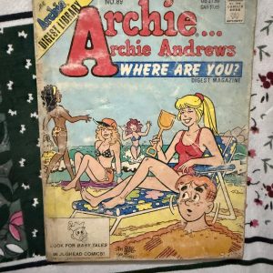 Second hand Book - Archie Andrews Where Are You - Digest Magazine - Archie Andrews Where Are You? Digest Magazine is a brilliant, pocket-sized dose of pure nostalgia. Packed with timeless Riverdale charm, hilarious mishaps, and the classic Archie-Betty-Veronica love triangle, it delivers heartwarming humor on every page. It’s an absolute must-read that effortlessly keeps the golden age of comic strip fun alive.
