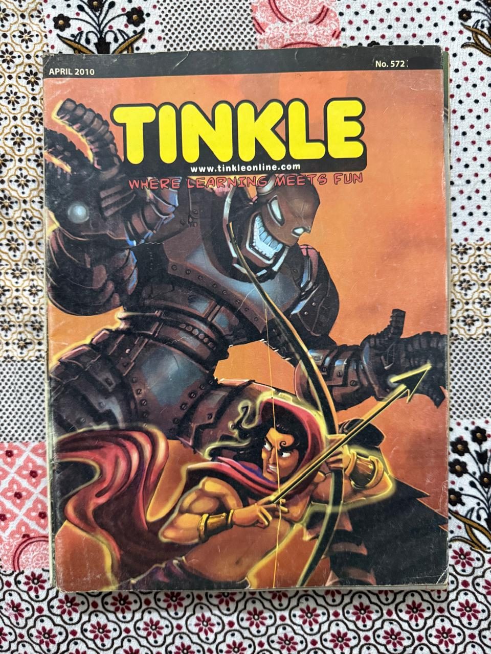 Used Book - Tinkle Magazine - Where Learning Meets Fun - Children's Comic - Tinkle Digest is a legendary cornerstone of Indian childhood, blending humor, adventure, and education seamlessly. Through iconic characters and engaging stories, it fosters a lifelong love for reading and creativity. This vibrant, pocket-sized treasure remains a nostalgic favorite, continuing to spark imagination and bring joy to generations of young readers.