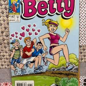 Second hand Book - Archie Comics - BETTY - Jumbo Size - This Betty Jumbo Size edition is pure, nostalgic bliss! Bursting with classic teenage drama, wholesome Riverdale charm, and endless laughs, it shines a brilliant spotlight on everyone’s favorite girl-next-door. Packed with timeless, feel-good stories and retro artwork, this massive collection is an absolute joy for Archie fans of all generations.